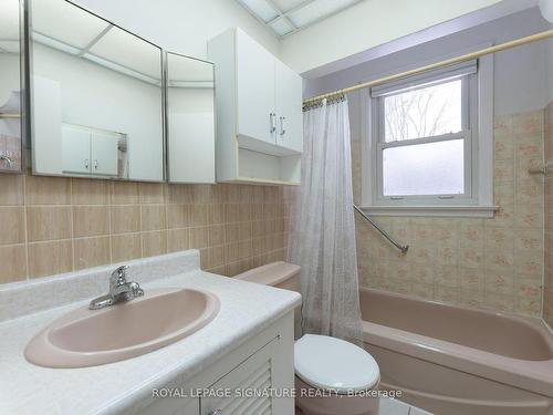 226 Martin Grove Rd, Toronto, ON - Indoor Photo Showing Bathroom