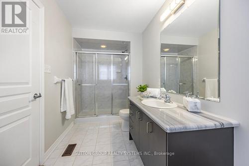 5539 Meadowcrest Avenue, Mississauga, ON - Indoor Photo Showing Bathroom