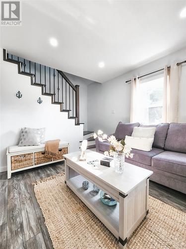 69 Wireless Road, Botwood, NL - Indoor Photo Showing Living Room