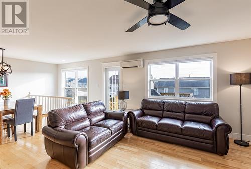 42 Julieann Place, St. John'S, NL - Indoor Photo Showing Living Room