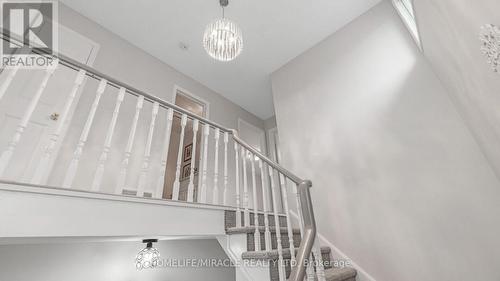 1575 Shale Oak Mews, Mississauga, ON - Indoor Photo Showing Other Room