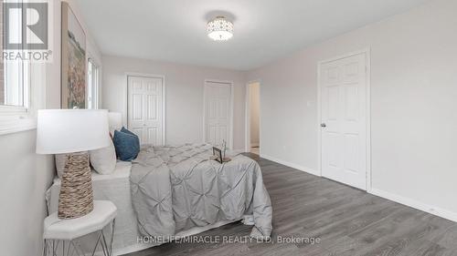 1575 Shale Oak Mews, Mississauga, ON - Indoor Photo Showing Bedroom