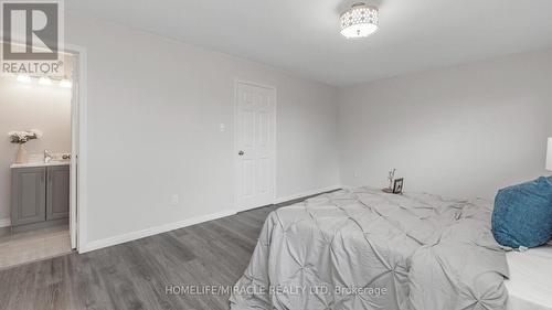 1575 Shale Oak Mews, Mississauga, ON - Indoor Photo Showing Bedroom