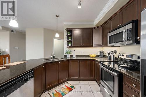 906 - 1030 Coronation Drive, London, ON - Indoor Photo Showing Kitchen With Stainless Steel Kitchen With Double Sink