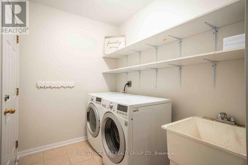 1532 Sarasota Crescent, Oshawa, ON - Indoor Photo Showing Laundry Room