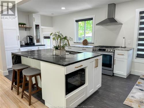 2845 Virginia Park, Windsor, ON - Indoor Photo Showing Kitchen