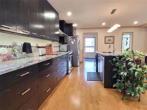 26159 Pr 331 Highway E, Newton, MB - Indoor Photo Showing Kitchen