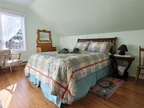 26159 Pr 331 Highway E, Newton, MB - Indoor Photo Showing Bedroom