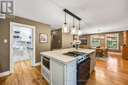 4188 Mangan Boulevard, Kingston (City North Of 401), ON - Indoor Photo Showing Kitchen