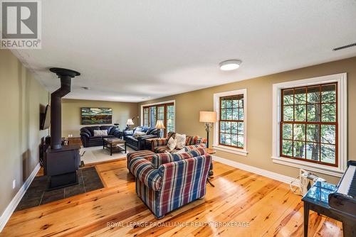 4188 Mangan Boulevard, Kingston (City North Of 401), ON - Indoor Photo Showing Living Room