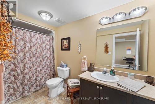 1491 Albany Drive, Kingston (City Northwest), ON - Indoor Photo Showing Bathroom