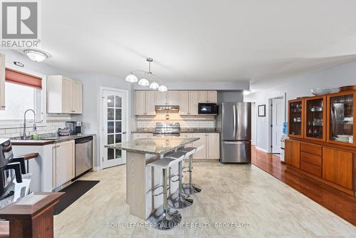 1491 Albany Drive, Kingston (City Northwest), ON - Indoor Photo Showing Kitchen With Upgraded Kitchen