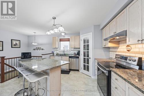 1491 Albany Drive, Kingston (City Northwest), ON - Indoor Photo Showing Kitchen With Upgraded Kitchen