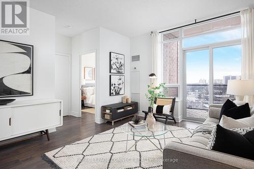 1119 - 61 Heintzman Street, Toronto, ON - Indoor Photo Showing Living Room