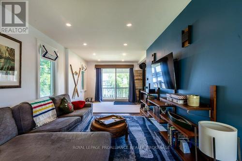 21C Highway 95, Frontenac Islands, ON - Indoor Photo Showing Living Room