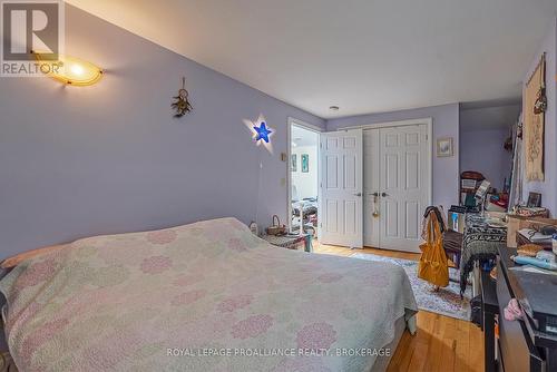 85 Queen Street, Kingston (East Of Sir John A. Blvd), ON - Indoor Photo Showing Bedroom