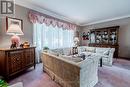 48 Prince Charles Drive, St. Catharines (443 - Lakeport), ON  - Indoor Photo Showing Living Room 