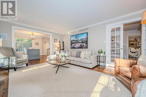 2145 Elmhurst Avenue, Oakville (Eastlake), ON - Indoor Photo Showing Living Room