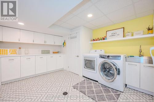 2145 Elmhurst Avenue, Oakville (Eastlake), ON - Indoor Photo Showing Laundry Room