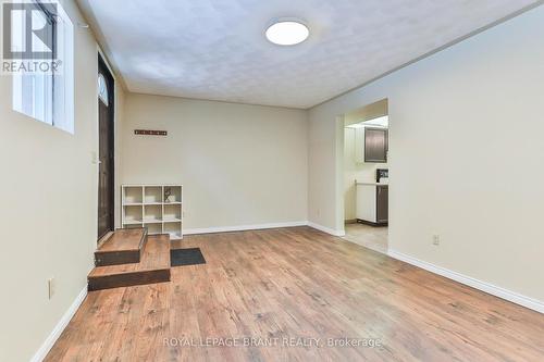 128 Aspen Street, Brant, ON - Indoor Photo Showing Other Room