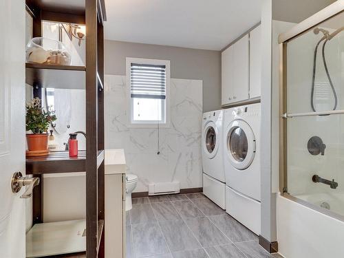 Bathroom - 278 Rue Brel, Repentigny (Le Gardeur), QC - Indoor Photo Showing Laundry Room