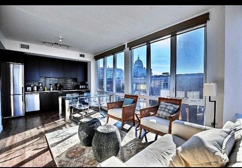 Vue d'ensemble - 810-3300 Av. Troie, Montréal (Côte-Des-Neiges/Notre-Dame-De-Grâce), QC - Indoor Photo Showing Living Room