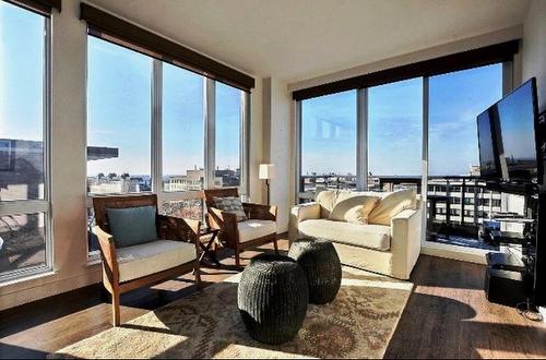 Salon - 810-3300 Av. Troie, Montréal (Côte-Des-Neiges/Notre-Dame-De-Grâce), QC - Indoor Photo Showing Living Room