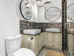 Ensuite bathroom - 