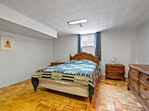 Chambre Ã Â coucher - 3900 Rue Nathalie, Laval (Fabreville), QC - Indoor Photo Showing Bedroom