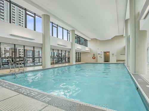 1104-215 Fort York Blvd, Toronto, ON - Indoor Photo Showing Other Room With In Ground Pool