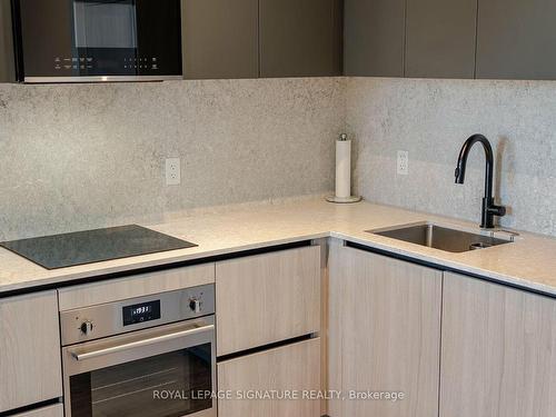 3115-108 Peter St, Toronto, ON - Indoor Photo Showing Kitchen