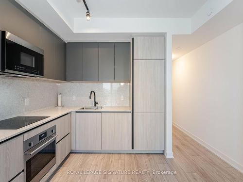 3115-108 Peter St, Toronto, ON - Indoor Photo Showing Kitchen With Upgraded Kitchen