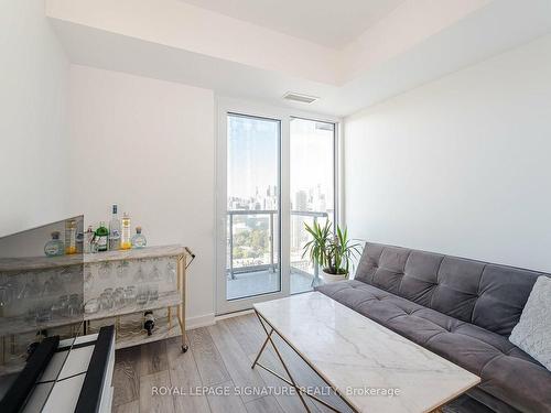 3115-108 Peter St, Toronto, ON - Indoor Photo Showing Living Room With Fireplace