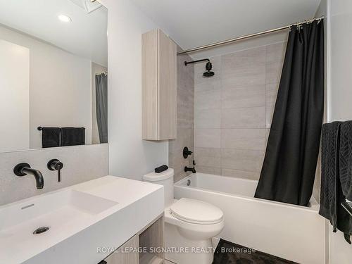 3115-108 Peter St, Toronto, ON - Indoor Photo Showing Bathroom