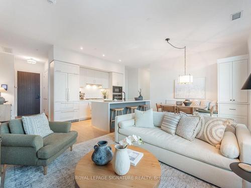 Sph01-280 Howland Ave, Toronto, ON - Indoor Photo Showing Living Room