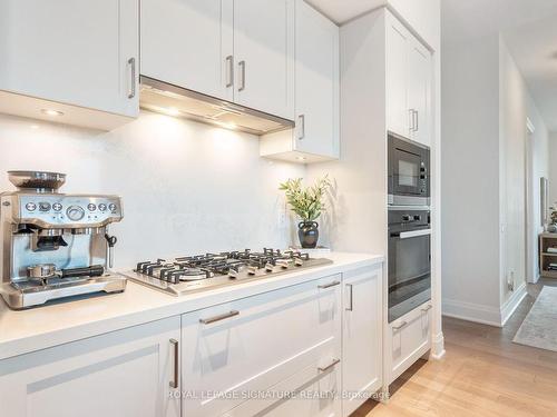 Sph01-280 Howland Ave, Toronto, ON - Indoor Photo Showing Kitchen With Upgraded Kitchen