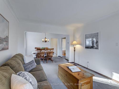 36 Kilpatrick Dr, Toronto, ON - Indoor Photo Showing Living Room