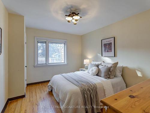 36 Kilpatrick Dr, Toronto, ON - Indoor Photo Showing Bedroom