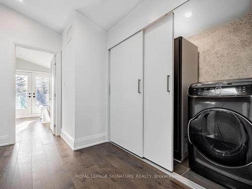 895 Ninth St, Mississauga, ON - Indoor Photo Showing Laundry Room