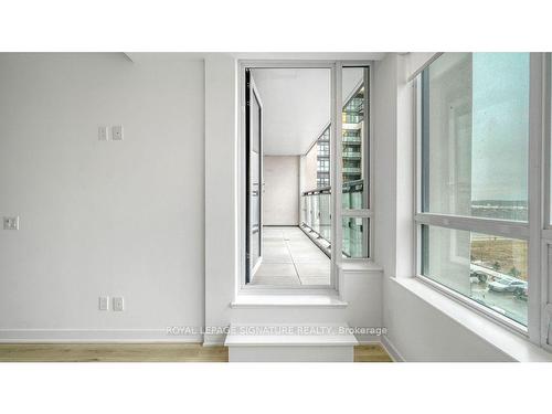 405-405 Dundas St, Oakville, ON -  Photo Showing Other Room