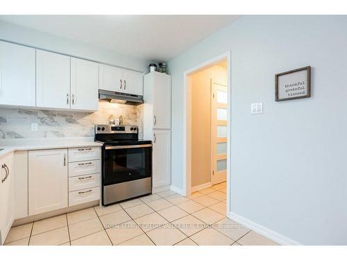 75 Sandmere Ave, Brampton, ON - Indoor Photo Showing Kitchen