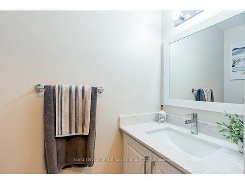 75 Sandmere Ave, Brampton, ON - Indoor Photo Showing Bathroom