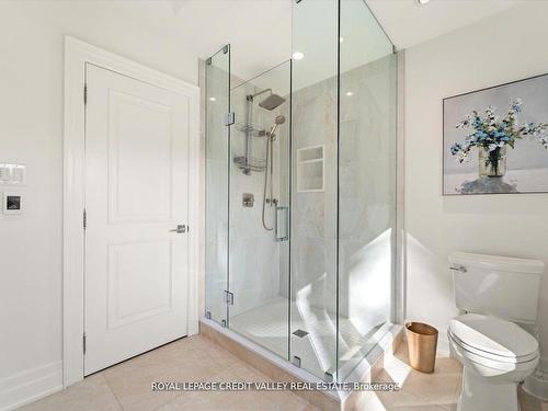 128 Laurel Ave, Toronto, ON - Indoor Photo Showing Bathroom