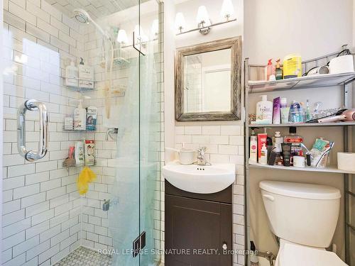 41 Dixington Cres, Toronto, ON - Indoor Photo Showing Bathroom