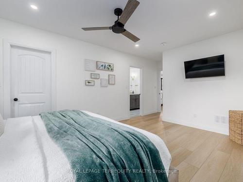 3455 Albert'S Ally, Hamilton Township, ON - Indoor Photo Showing Bedroom