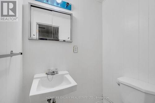 22 Denver Place, Toronto, ON - Indoor Photo Showing Bathroom