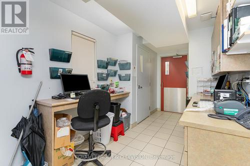 29 Chaplin Crescent, Toronto, ON - Indoor Photo Showing Office