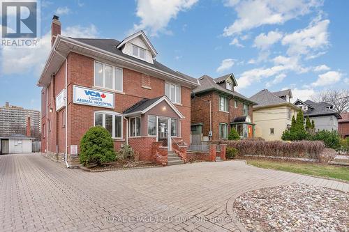 29 Chaplin Crescent, Toronto, ON - Outdoor With Facade