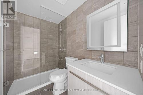 1706 - 8 Cumberland Street, Toronto, ON - Indoor Photo Showing Bathroom