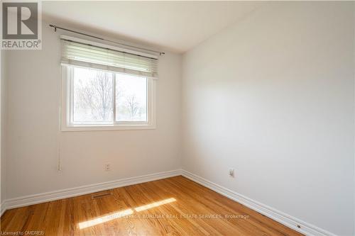 3075 Centennial Drive, Burlington, ON - Indoor Photo Showing Other Room